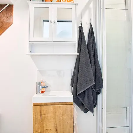 Appartement Les Rives - Ascenseur - 5 Min A Pieds De La Gare *